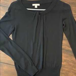 Light weight sweater